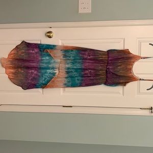 MULTI COLOR BEACHY HIGH LOW DRESS. SIZE M
